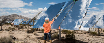 Contracted workers clean Heliostats at the Ivanpah Solar Project, owned by NRG Energy, Bright Source Energy,Bechtel and Google